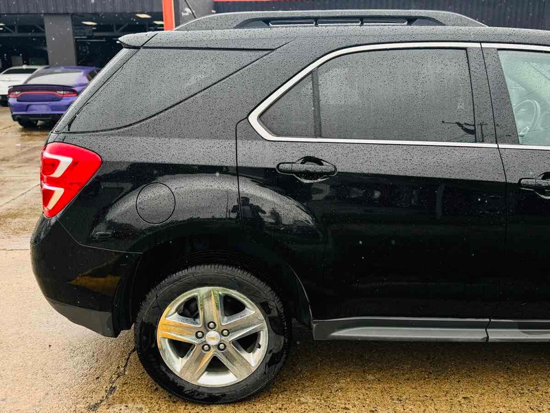 Chevrolet Equinox Vehicle Full-screen Gallery Image 03