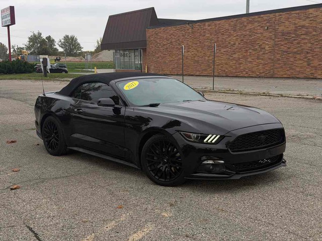 more details - ford mustang