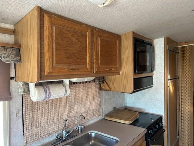 Ford Fleetwood Vehicle Full-screen Gallery Image 13