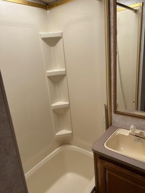 Ford Fleetwood Vehicle Full-screen Gallery Image 16