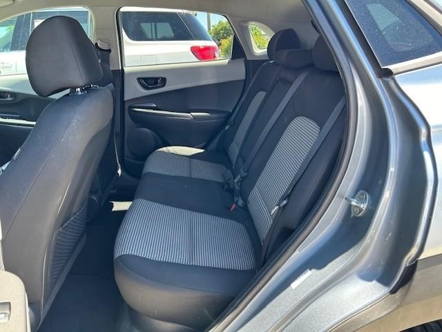2021 Hyundai Kona SEL Plus photo 6