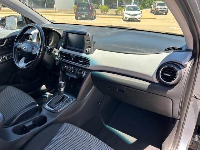 2021 Hyundai Kona SEL Plus photo 10
