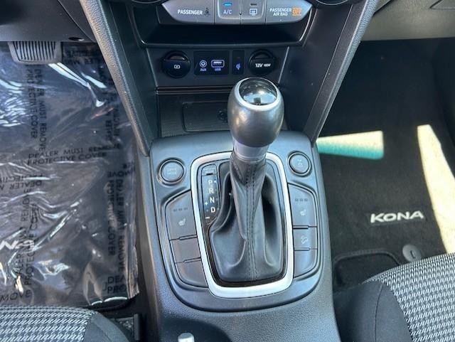 2021 Hyundai Kona SEL Plus photo 12