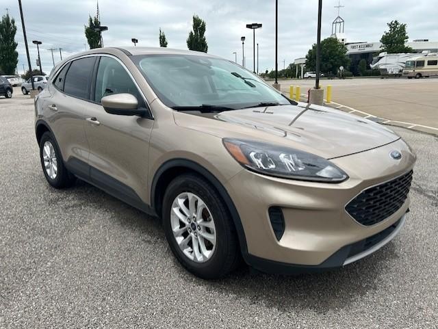 2021 Ford Escape SE photo 4