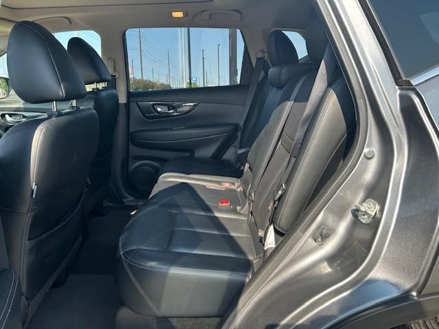 2018 Nissan Rogue SL photo 6