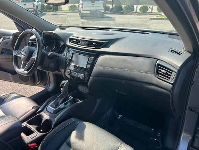 2018 Nissan Rogue SL photo 10