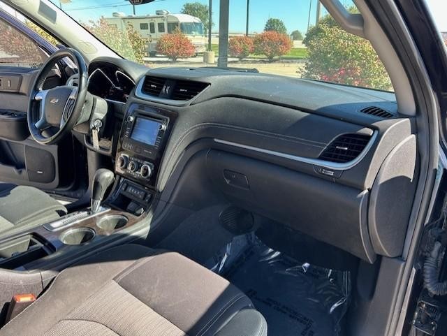 2015 Chevrolet Traverse photo 12