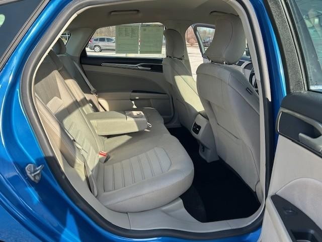 2019 Ford Fusion SE photo 7