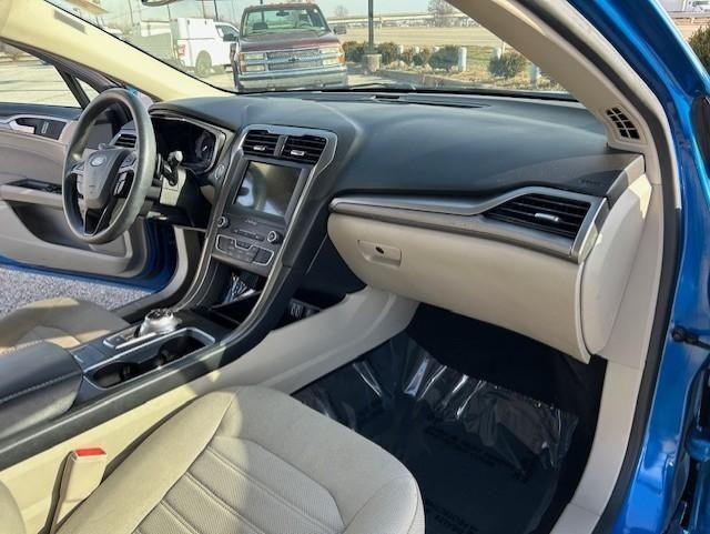2019 Ford Fusion SE photo 9