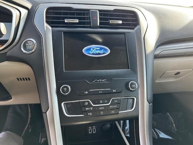 2019 Ford Fusion SE photo 10