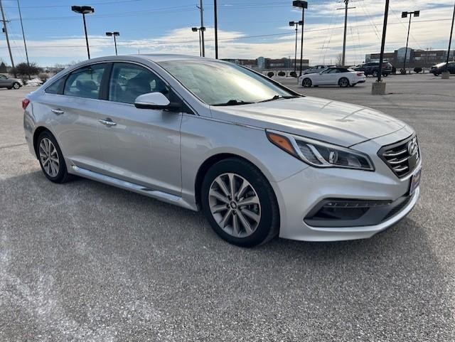 2017 Hyundai Sonata Limited photo 4