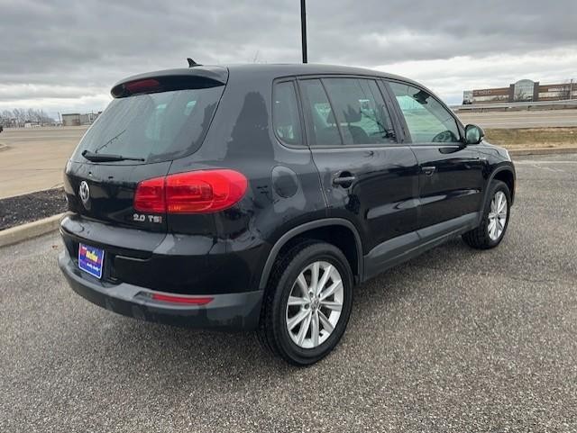 2014 Volkswagen Tiguan SE photo 3