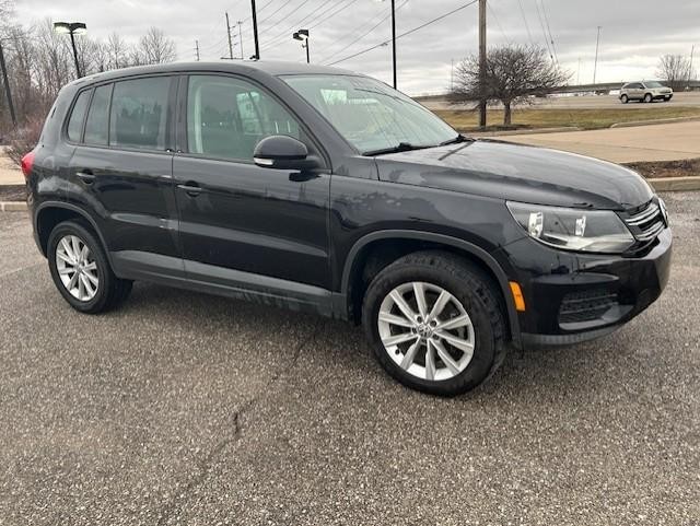 2014 Volkswagen Tiguan SE photo 4