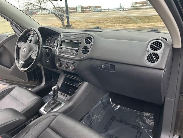 2014 Volkswagen Tiguan SE photo 9