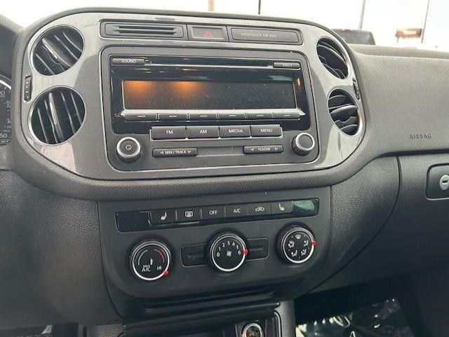 2014 Volkswagen Tiguan SE photo 10