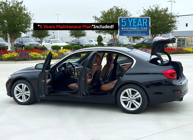 BMW 3 Series Vehicle Full-screen Gallery Image 02