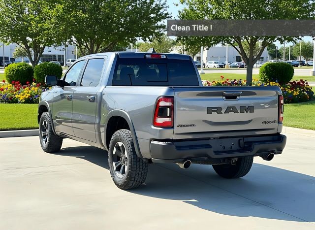 Ram 1500 Vehicle Full-screen Gallery Image 03