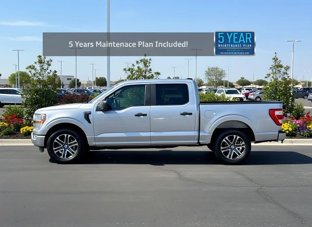 Ford F-150 Vehicle Full-screen Gallery Image 02