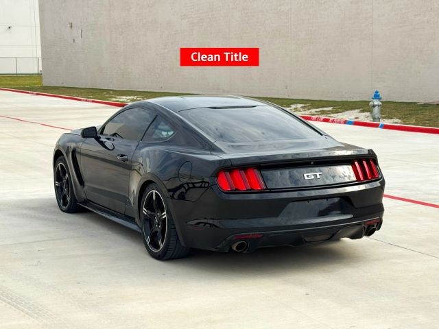 Ford Mustang Vehicle Full-screen Gallery Image 03