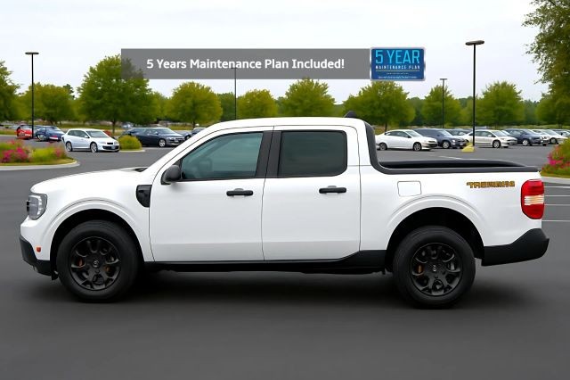 Ford Maverick Vehicle Full-screen Gallery Image 02