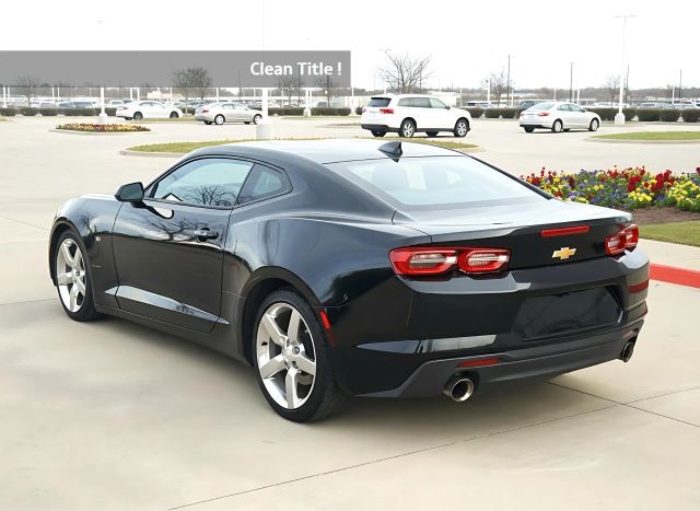 Chevrolet Camaro Vehicle Full-screen Gallery Image 03