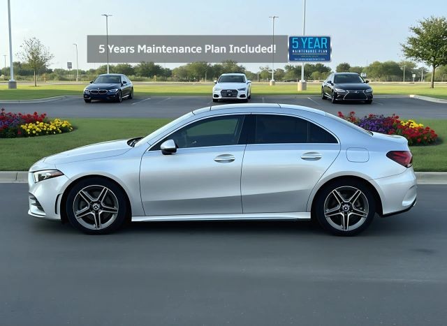 Mercedes-Benz A-Class Vehicle Full-screen Gallery Image 02