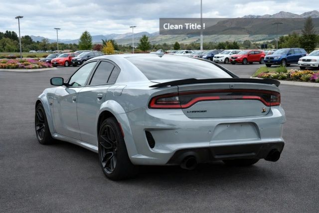 Dodge Charger Vehicle Full-screen Gallery Image 03