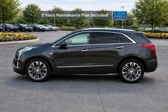 Cadillac XT5 Vehicle Full-screen Gallery Image 02