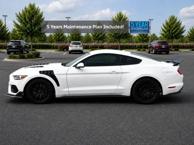 Ford Mustang Vehicle Full-screen Gallery Image 02