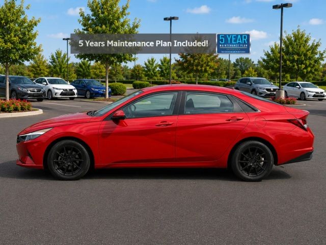 Hyundai Elantra Vehicle Full-screen Gallery Image 02