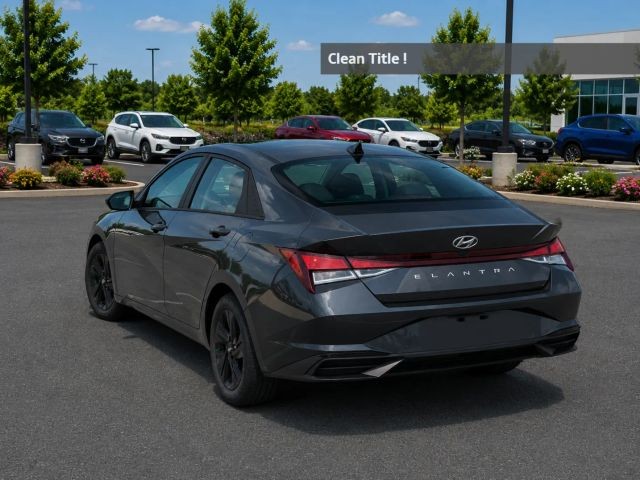 Hyundai Elantra Vehicle Full-screen Gallery Image 03