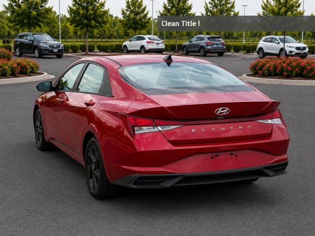 Hyundai Elantra Vehicle Full-screen Gallery Image 03