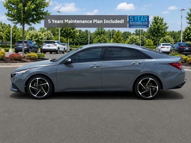 Hyundai Elantra Vehicle Full-screen Gallery Image 02