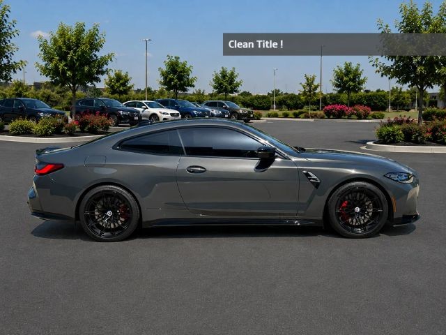 BMW M4 Vehicle Full-screen Gallery Image 03