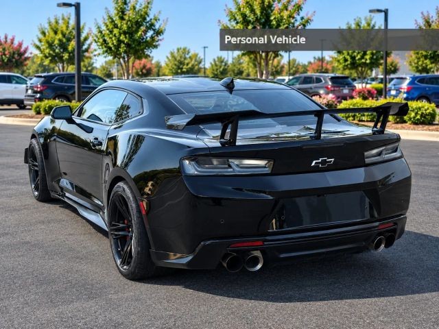Chevrolet Camaro Vehicle Full-screen Gallery Image 03