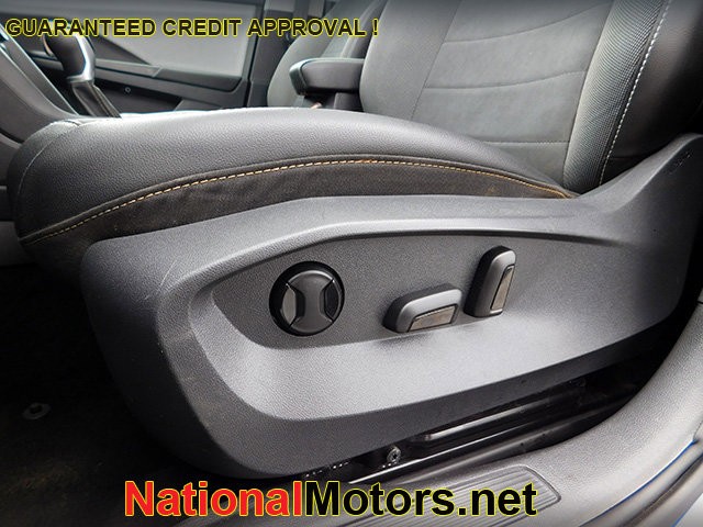 Volkswagen Taos Vehicle Full-screen Gallery Image 17