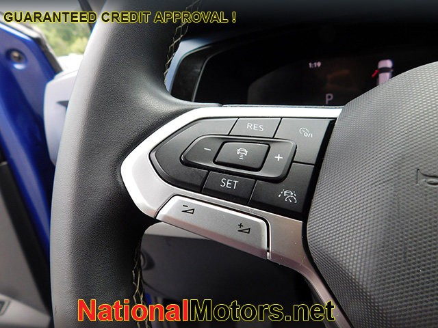 Volkswagen Taos Vehicle Full-screen Gallery Image 23