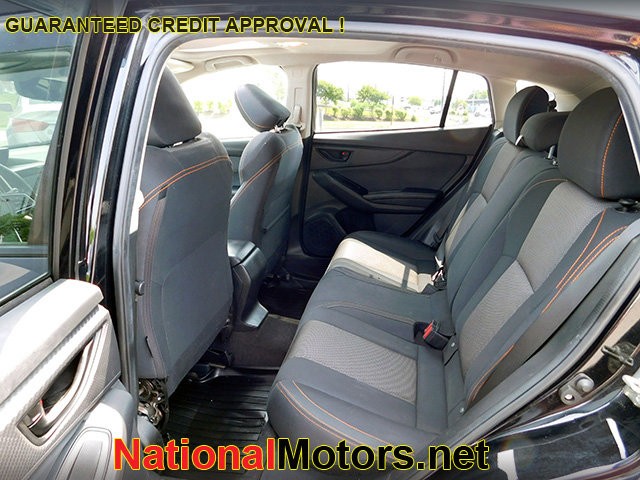 Subaru Crosstrek Vehicle Full-screen Gallery Image 10