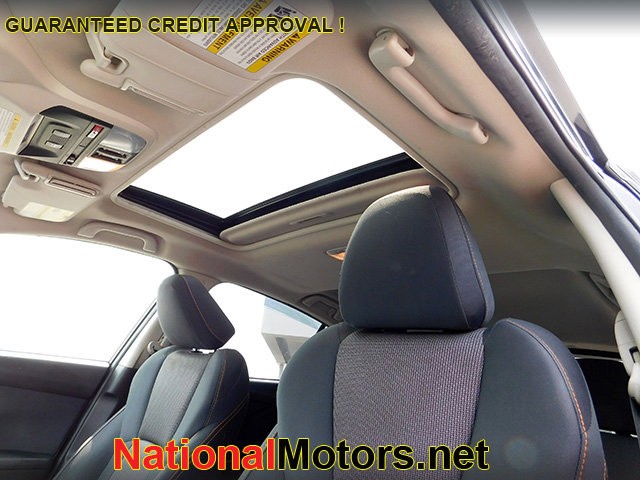 Subaru Crosstrek Vehicle Full-screen Gallery Image 13