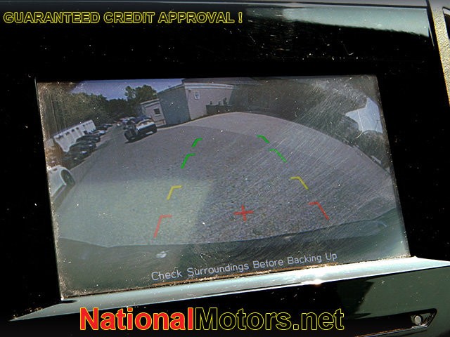 Subaru Crosstrek Vehicle Full-screen Gallery Image 15