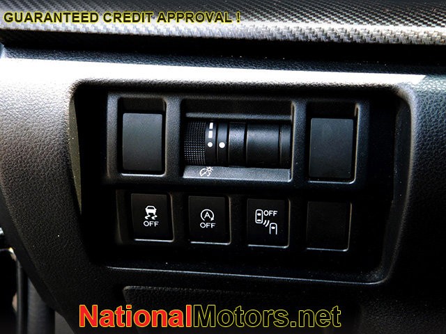 Subaru Crosstrek Vehicle Full-screen Gallery Image 20