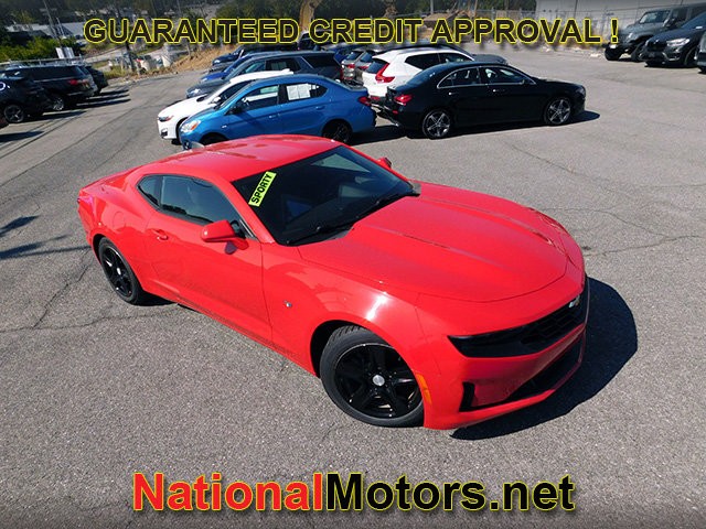 Chevrolet Camaro Vehicle Full-screen Gallery Image 02