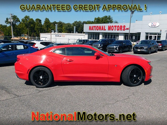 Chevrolet Camaro Vehicle Full-screen Gallery Image 04