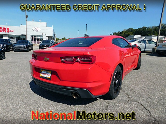 Chevrolet Camaro Vehicle Full-screen Gallery Image 05