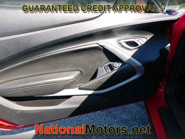 Chevrolet Camaro Vehicle Full-screen Gallery Image 08