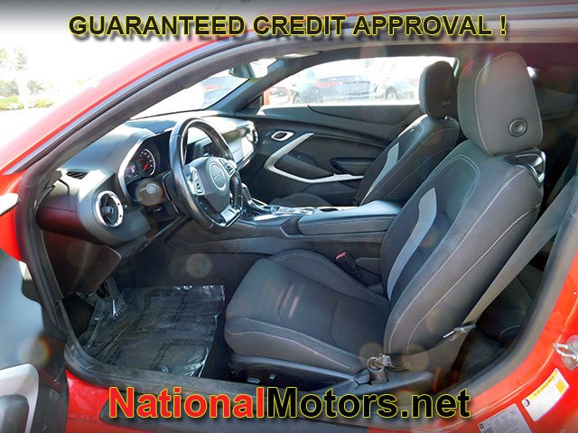 Chevrolet Camaro Vehicle Full-screen Gallery Image 09