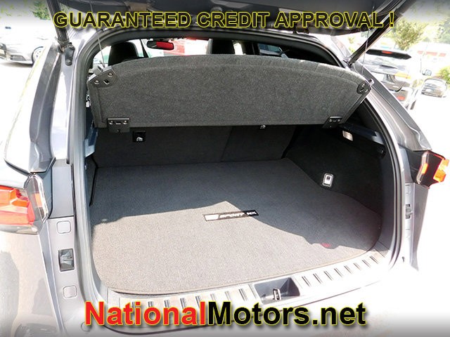 Lexus NX Vehicle Full-screen Gallery Image 09