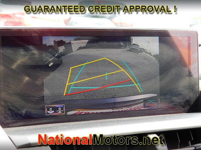 Lexus NX Vehicle Full-screen Gallery Image 21