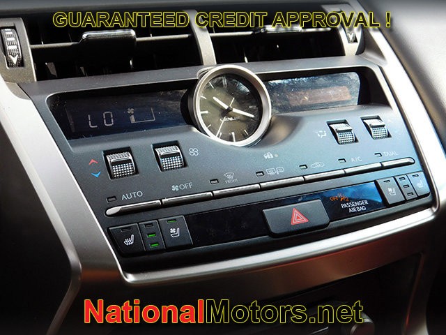 Lexus NX Vehicle Full-screen Gallery Image 22