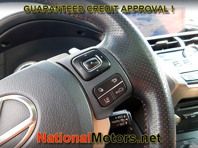 Lexus NX Vehicle Full-screen Gallery Image 25